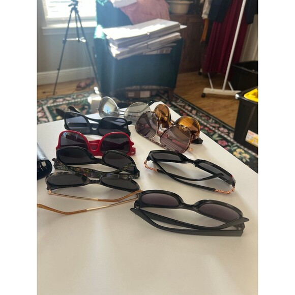 Sunglasses lot of 9 - Picture 1 of 10